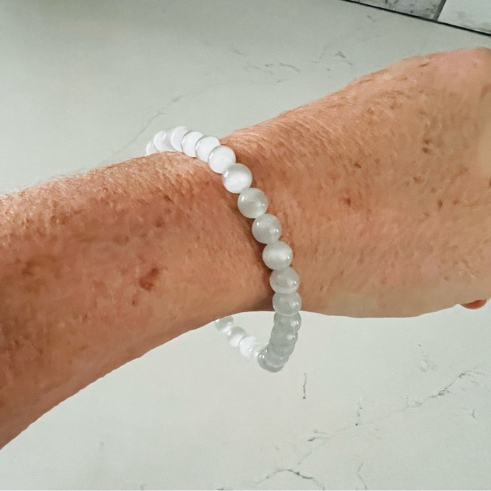 EXPRESS Gray Beaded Stretch Bracelet
